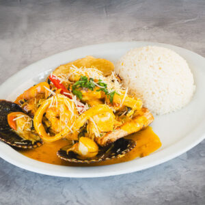 Filete de Pescado en Salsa de Mariscos