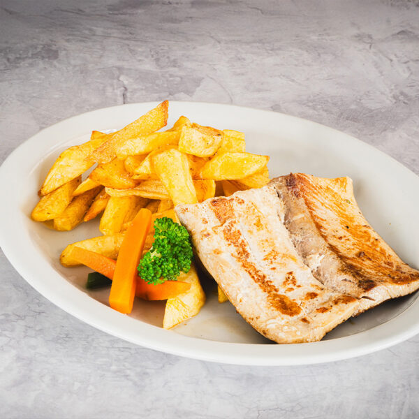 Filete de Pescado con Papas Fritas