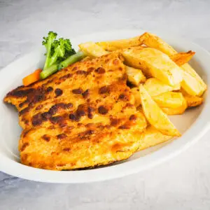 Milanesa de Pollo con Papas Fritas