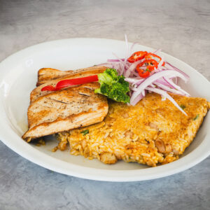 Tacu Tacu con Filete de Pescado