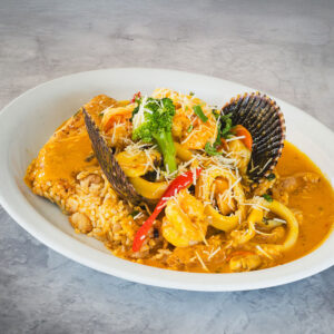 Tacu Tacu con Picante de Mariscos